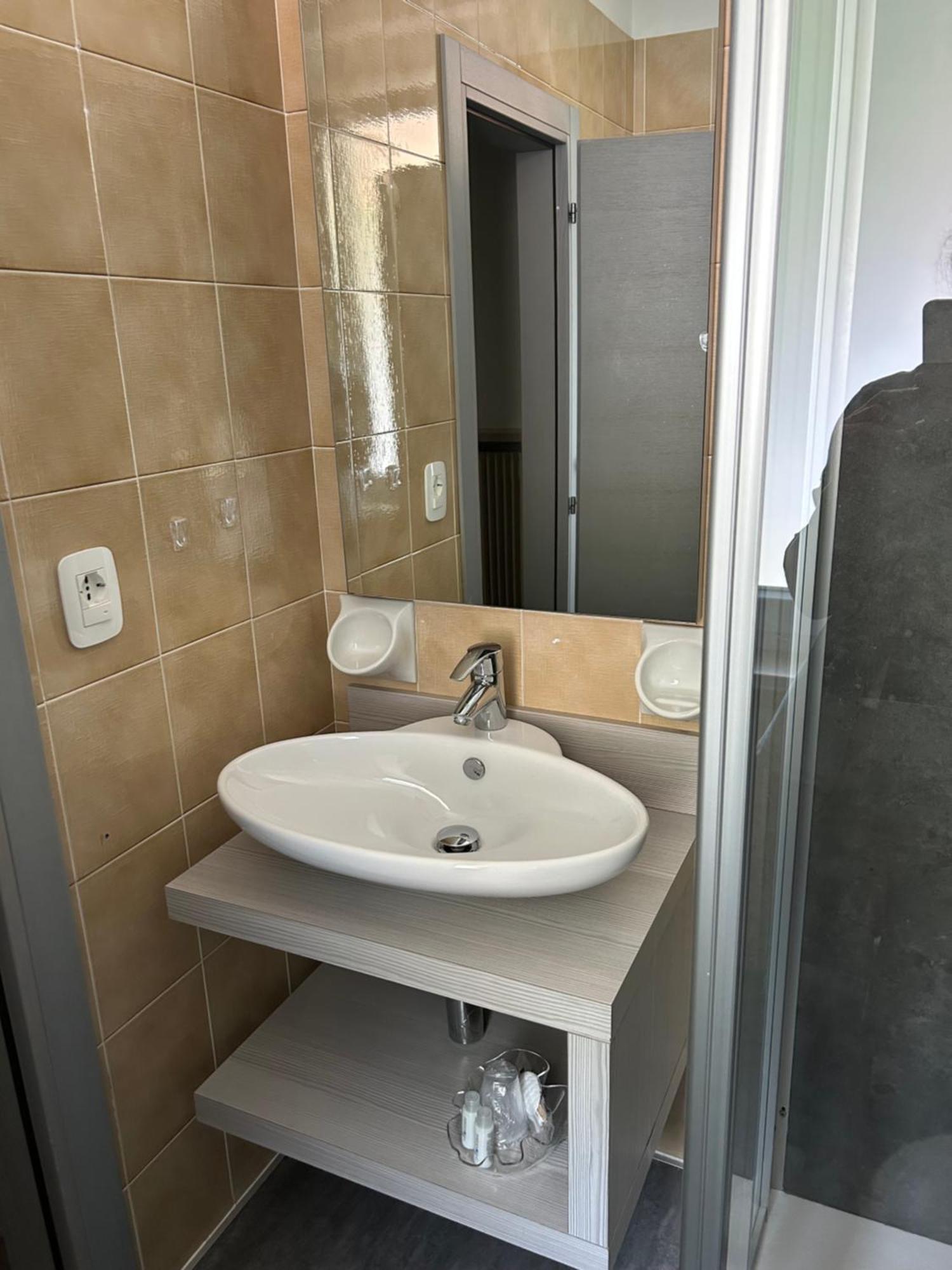 Hotel San Carlo Malcesine Buitenkant foto